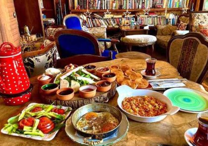 مکالمه در رستوران به ترکی استانبولی