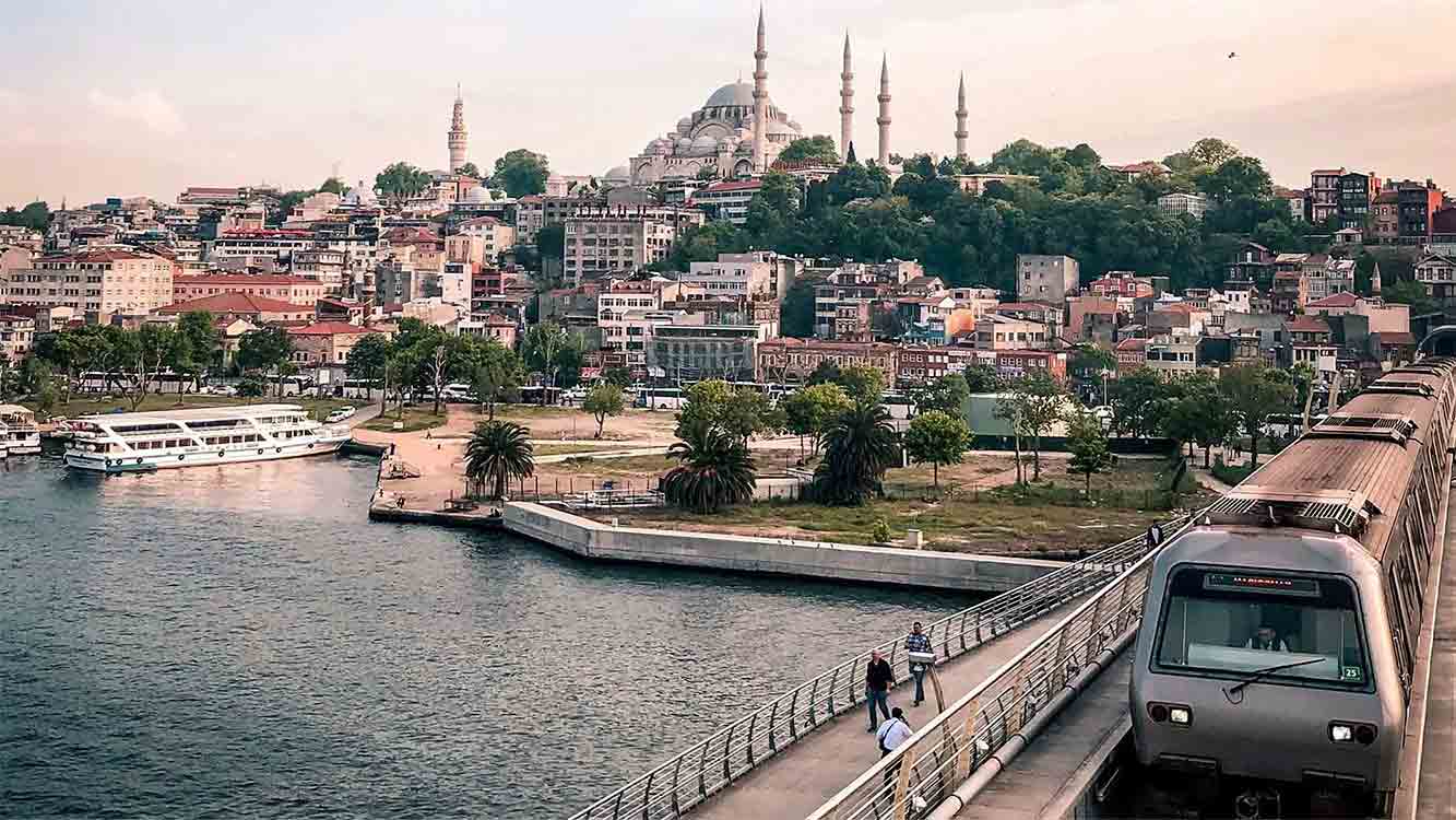 مترو به ترکی استانبولی